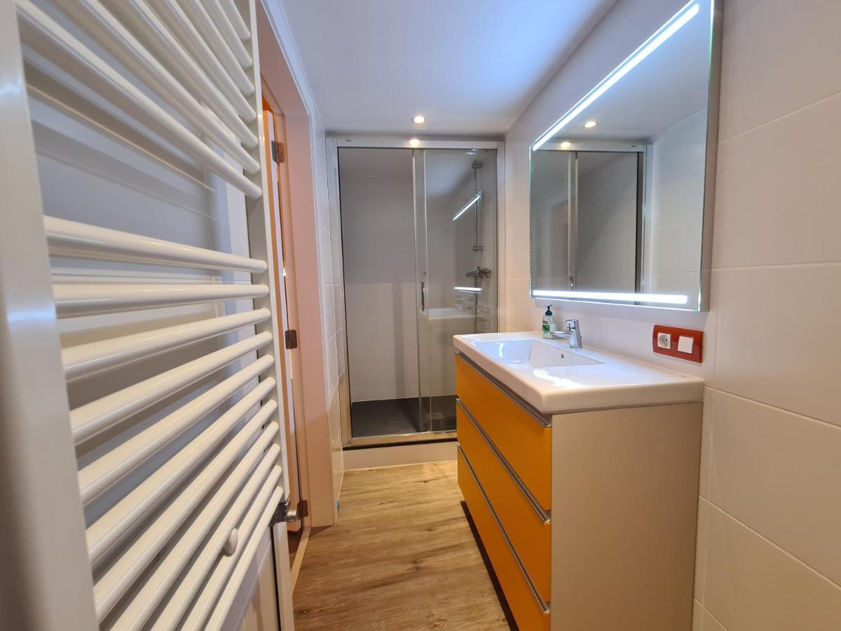 Apartaments Vicus 3 Con Vistas A La Plaza Mayor De Vic Esterno foto
